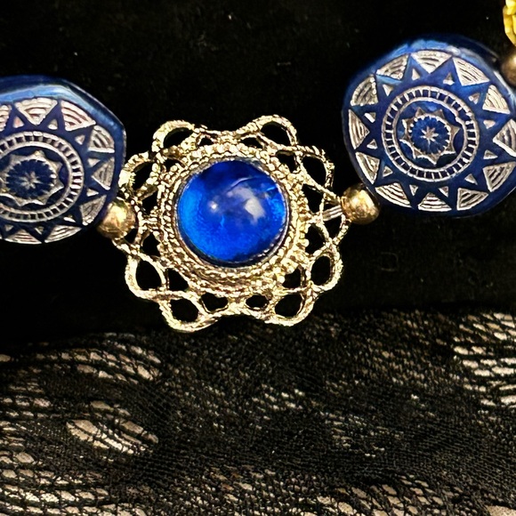 Starry Night Collection Choker Bracelet & Earrings - Picture 3 of 13